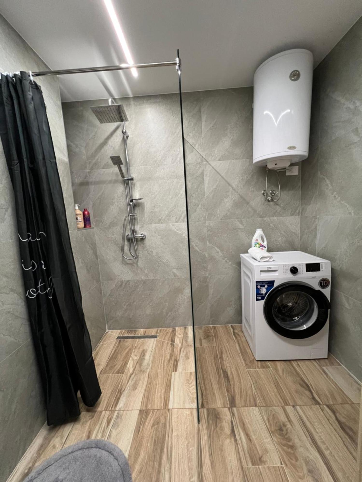 Port View Apartment 1 Дуррес Экстерьер фото